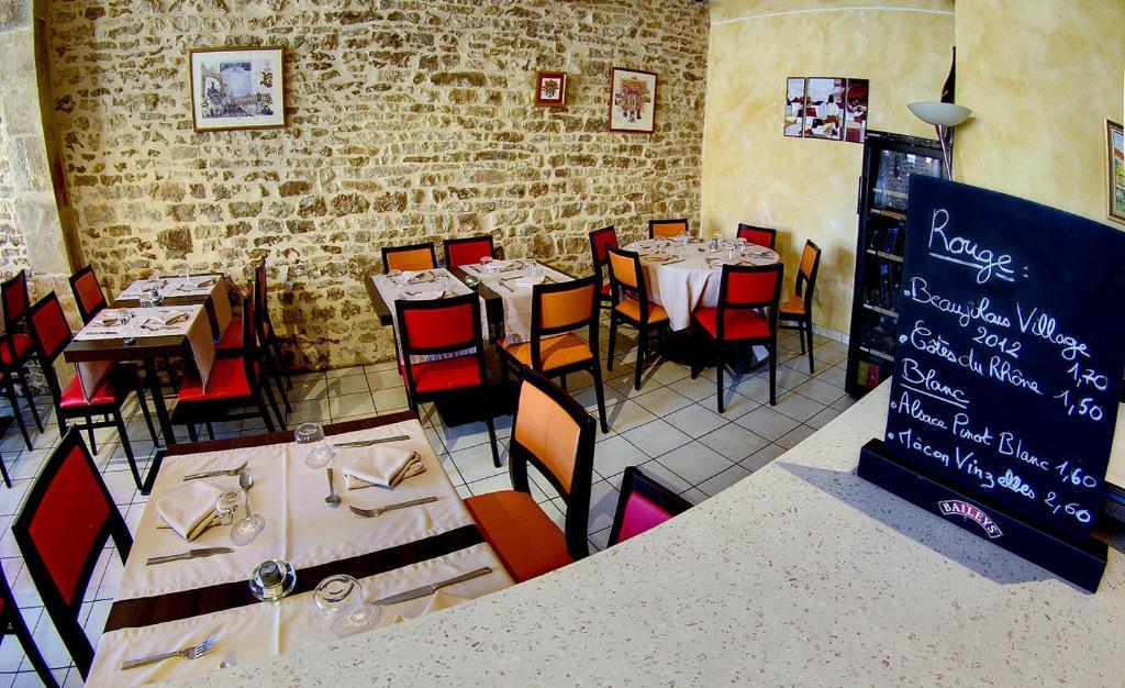 Relais Du Lac Villegusien-le-Lac エクステリア 写真