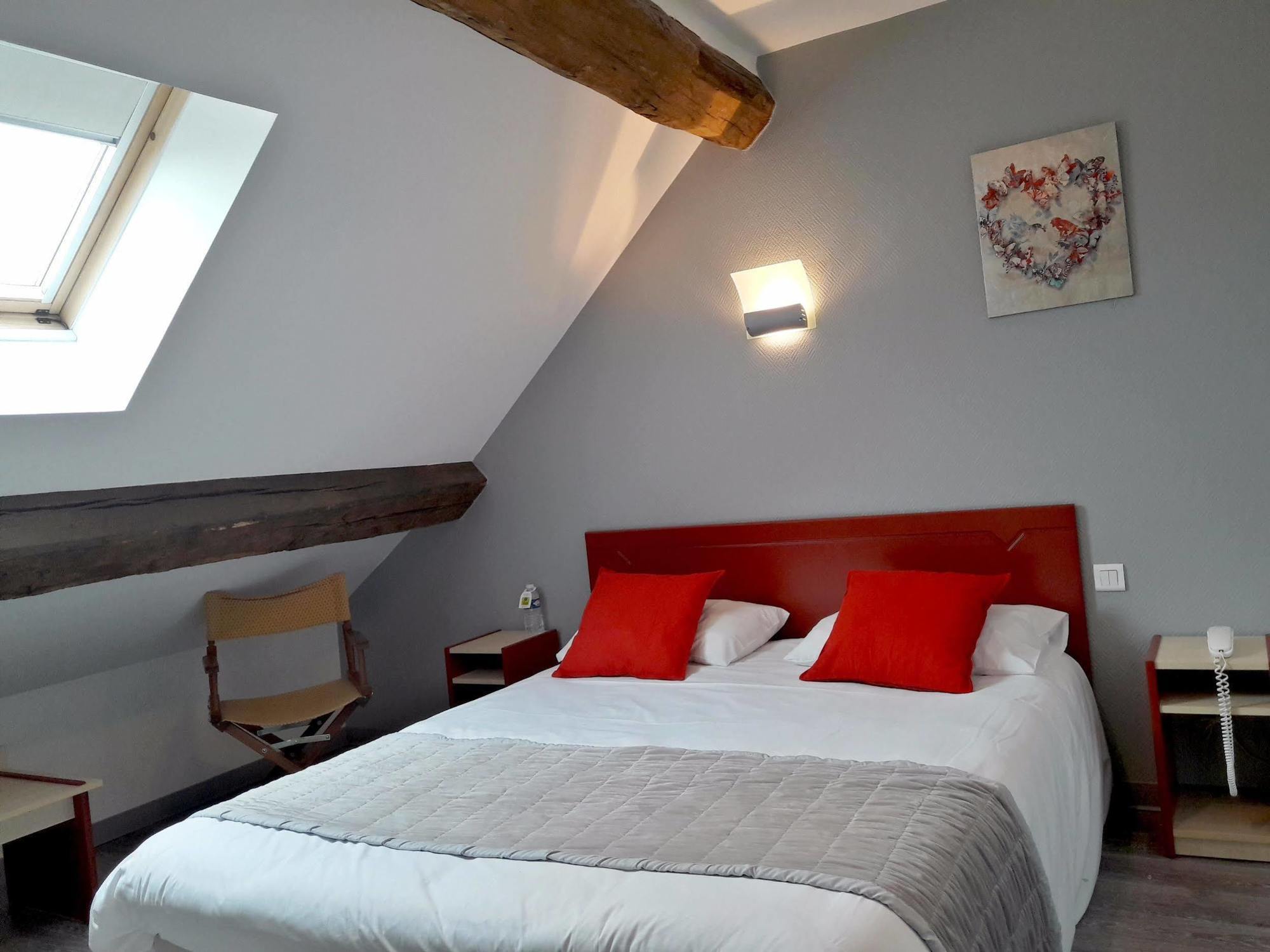 Relais Du Lac Villegusien-le-Lac エクステリア 写真