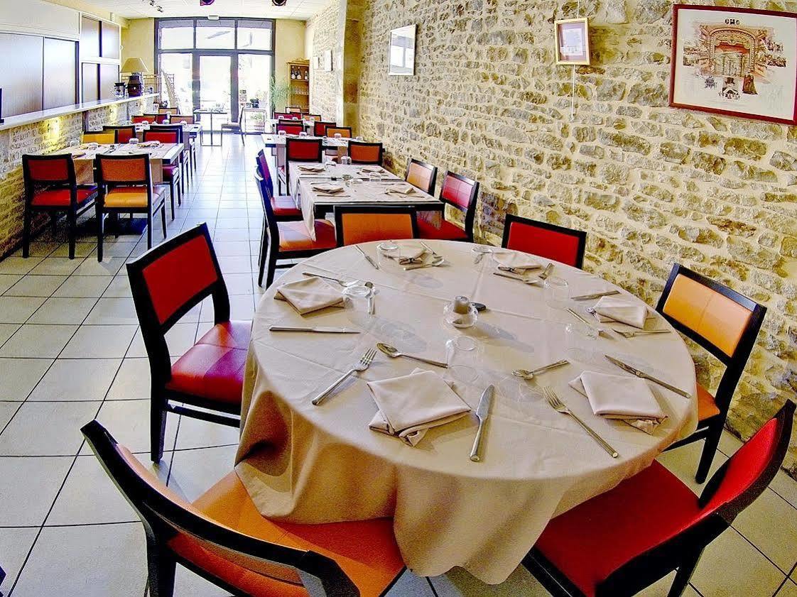 Relais Du Lac Villegusien-le-Lac エクステリア 写真